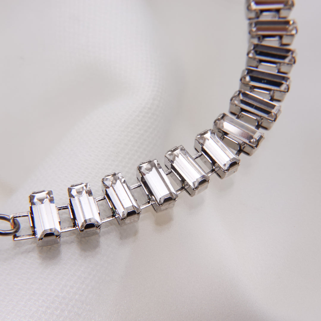 CHLOE CRYSTAL CHOKER