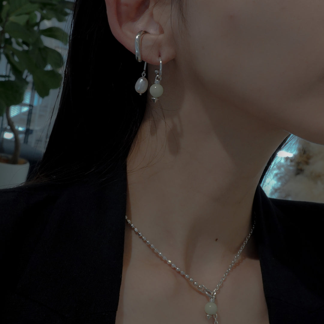 Pendulum Earcuff