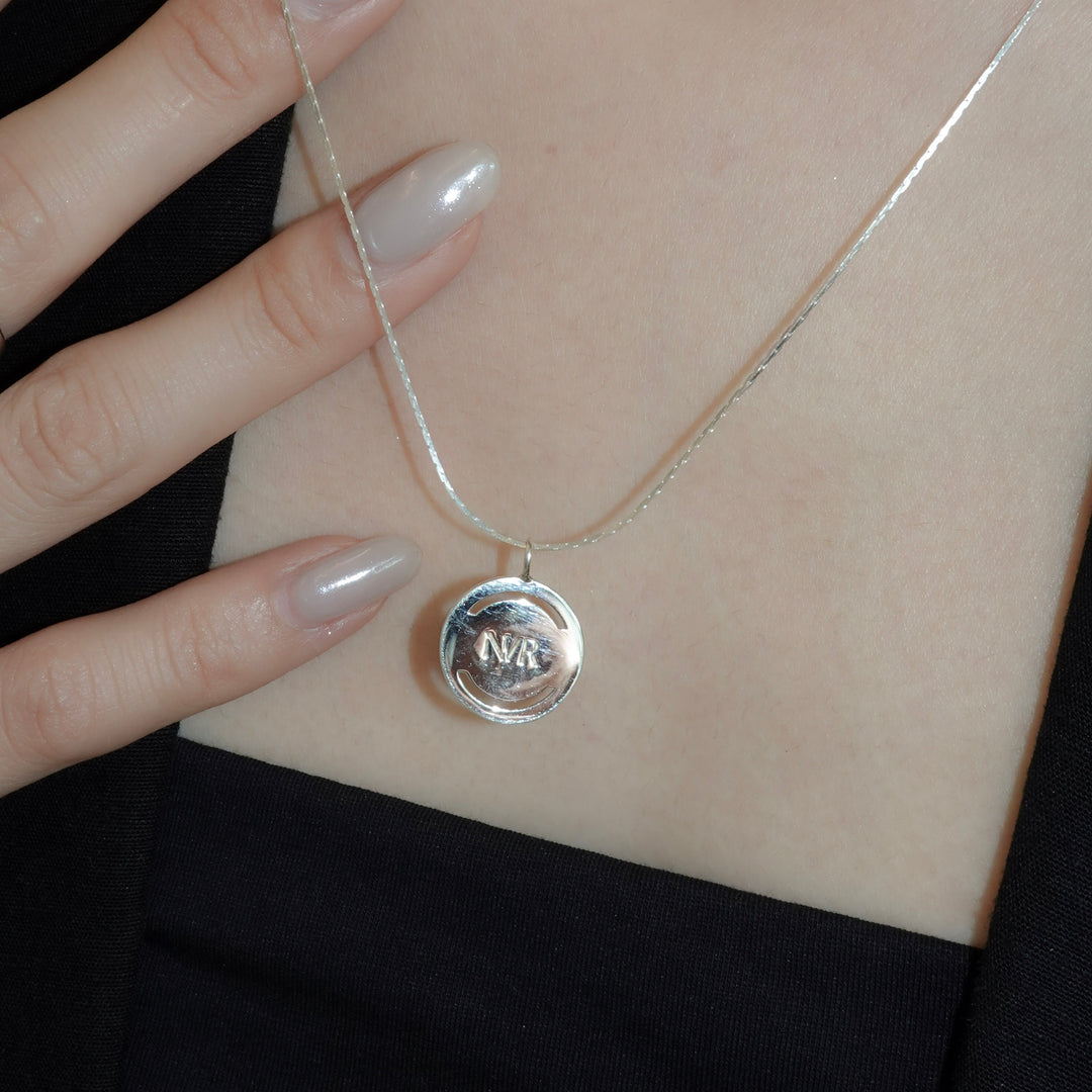 Circle Line Cut Charm Necklace