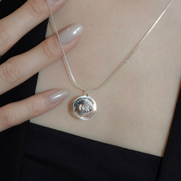 Circle Line Cut Charm Necklace