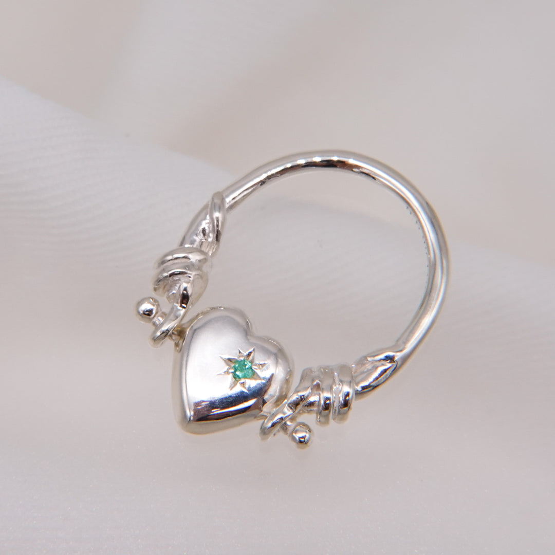 Engraved heart double side ring- Emerald