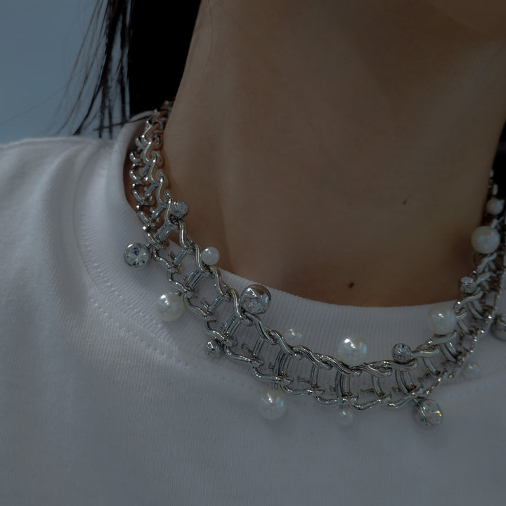 MINDY PEARL CHOKER