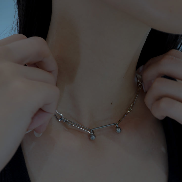 LEA CHOKER