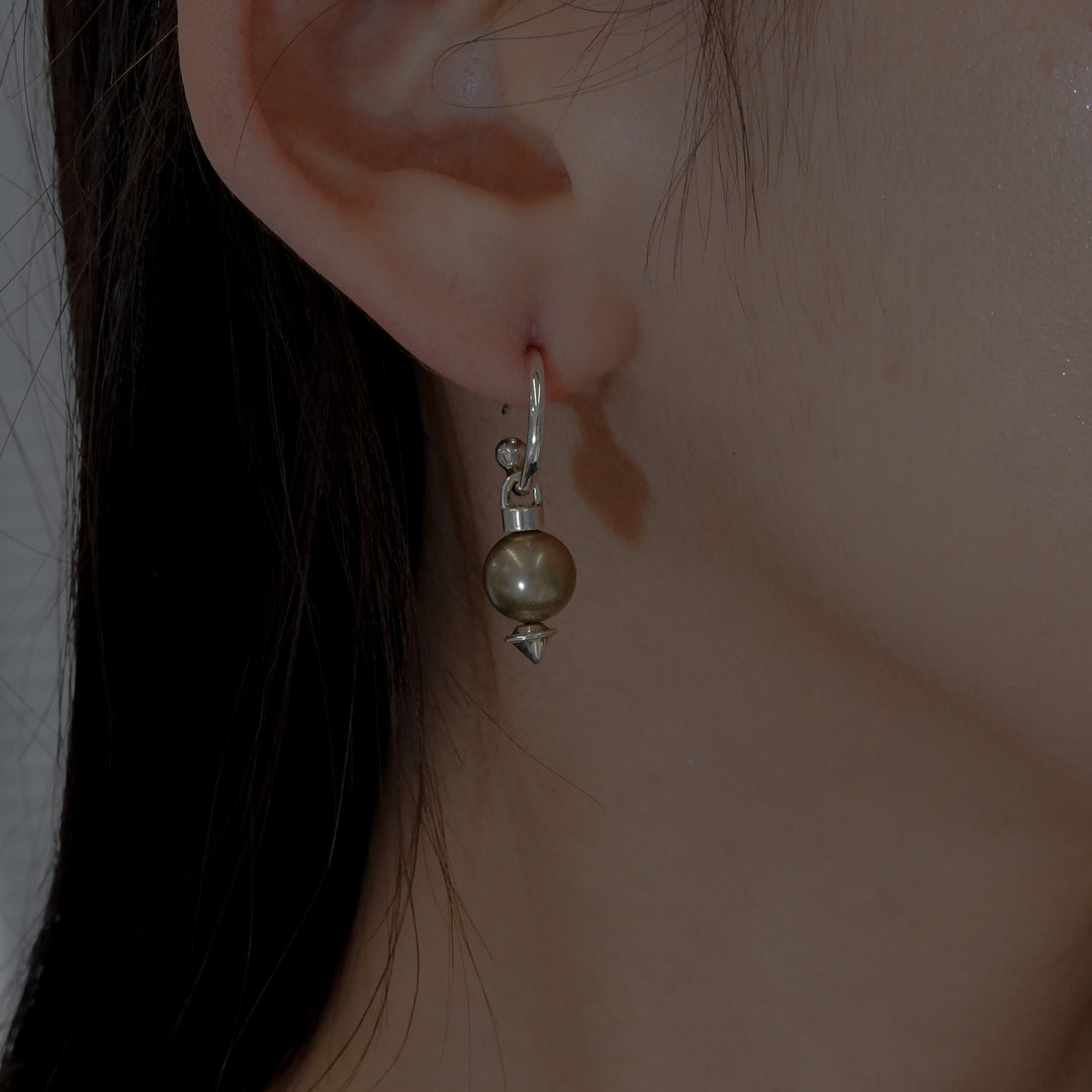 Pearl Cone Hoop Pierced earring