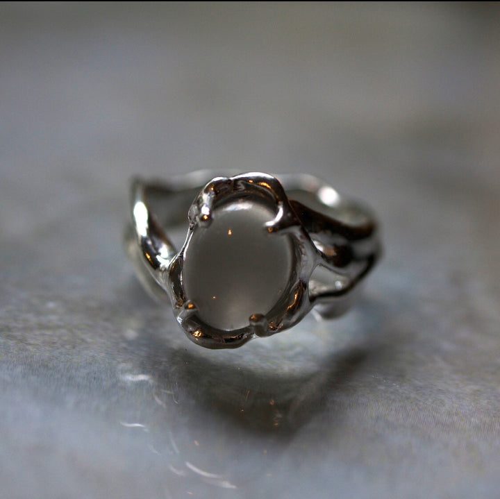 Gray Moon Stone Ring (SAI OOAK Series)(#11)