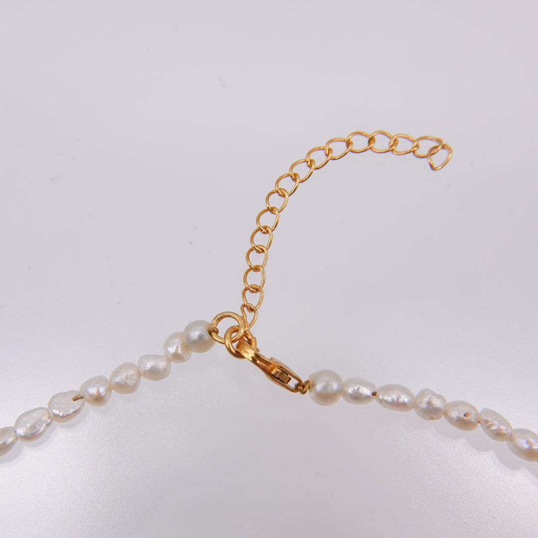 FRESHWATER PEARLS BOW NECKLACES