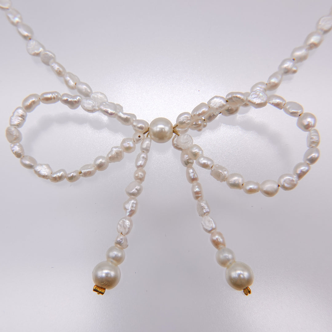 FRESHWATER PEARLS BOW NECKLACES