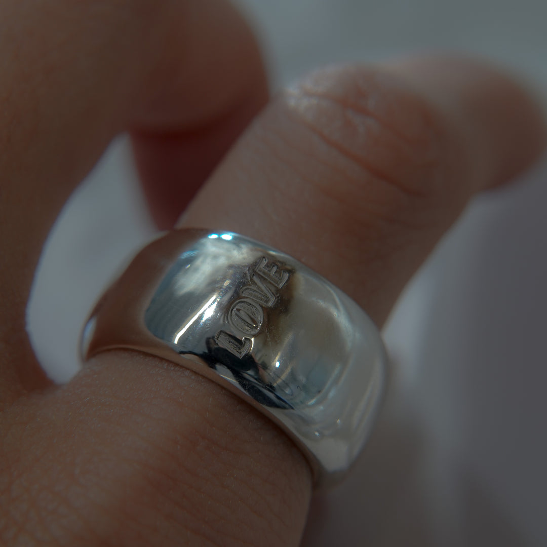 sv925 LOVE ring