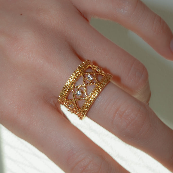 サファイア・フィレンツェ彫りリング(23kgp)