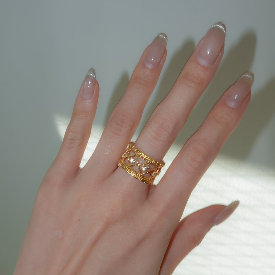 サファイア・フィレンツェ彫りリング(23kgp)