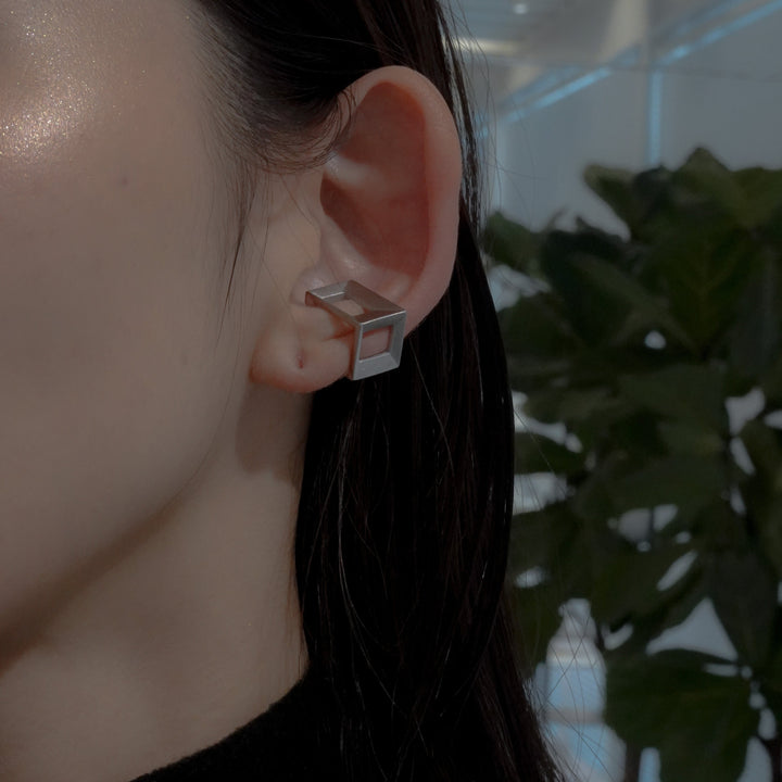 Ronchamp Earcuff