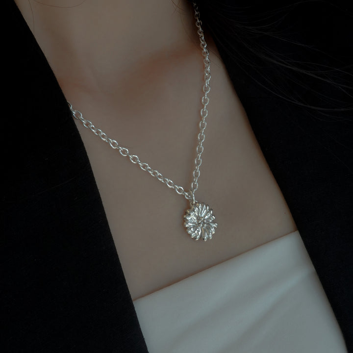 sv925 KIKU necklace