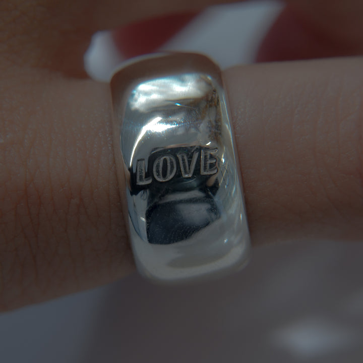 sv925 LOVE ring