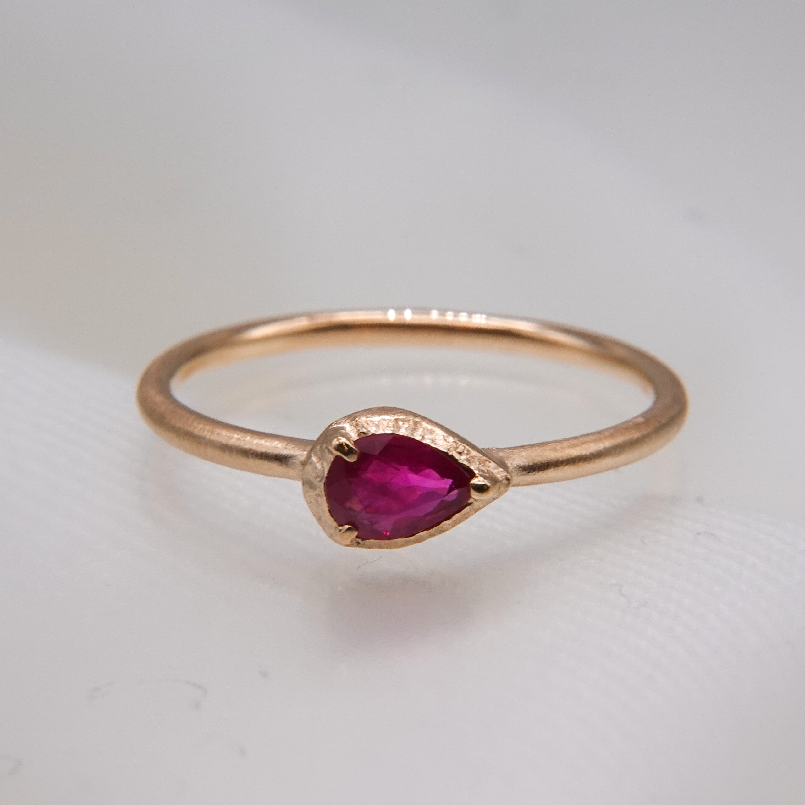 るびぃ 1323_ルビー – unigem