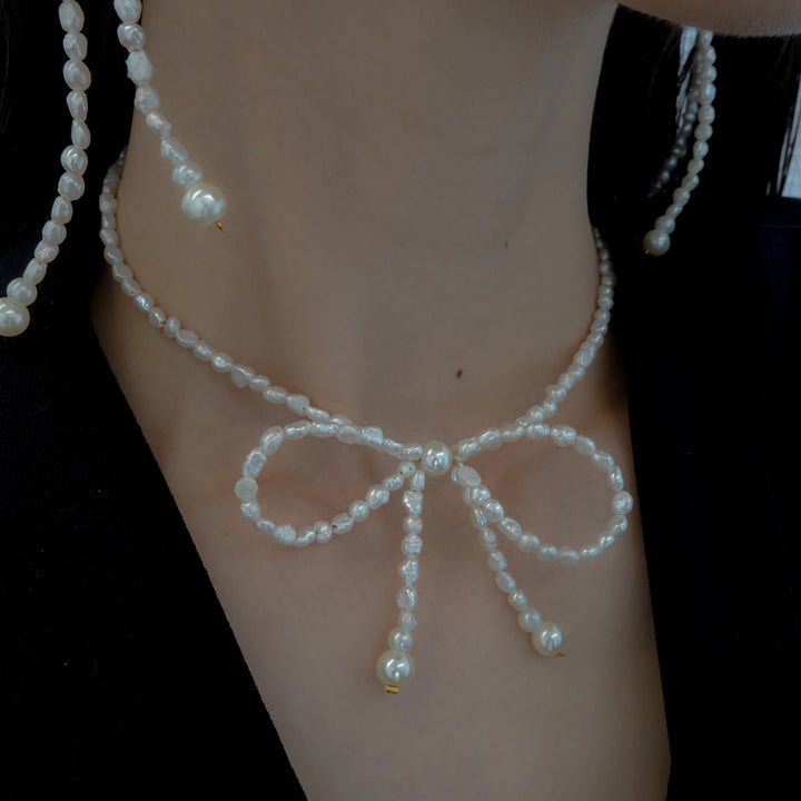 FRESHWATER PEARLS BOW NECKLACES