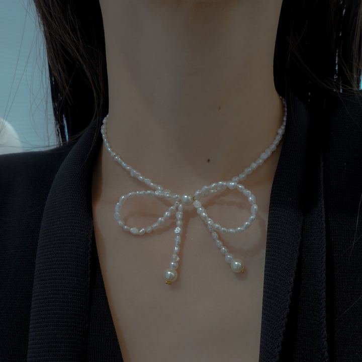 FRESHWATER PEARLS BOW NECKLACES