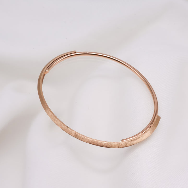 FUNCTION BANGLE TRIANGLE