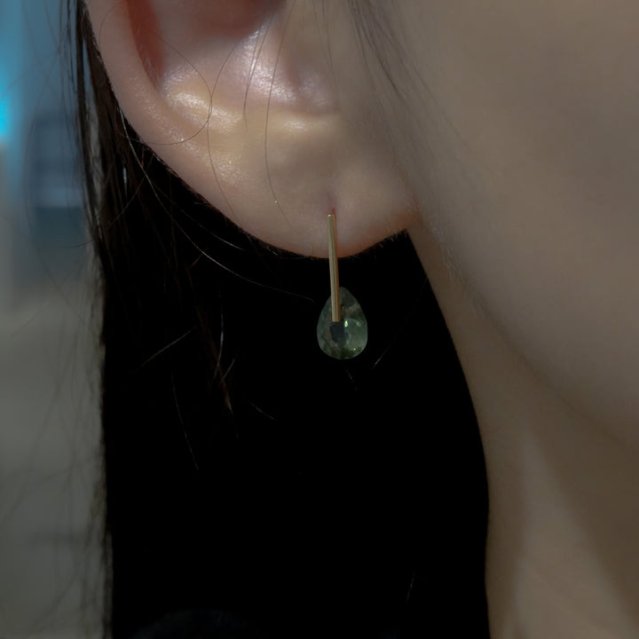 CANDY Green Apatite Pierced Earring