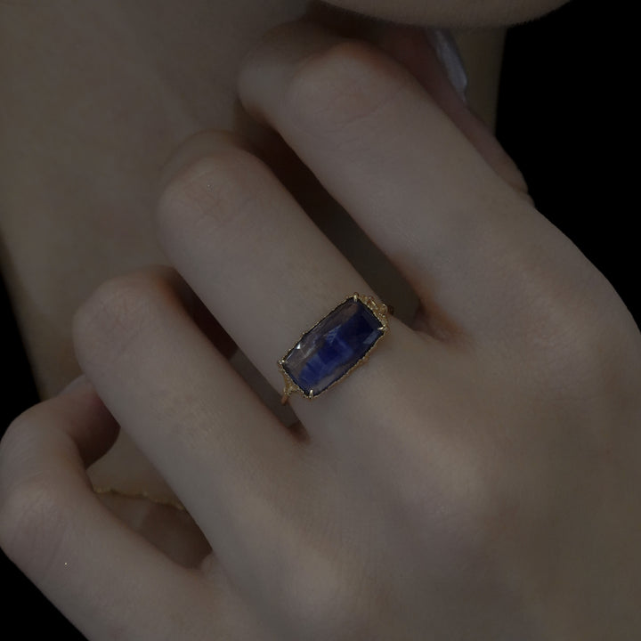 2122 Kyanite Ring