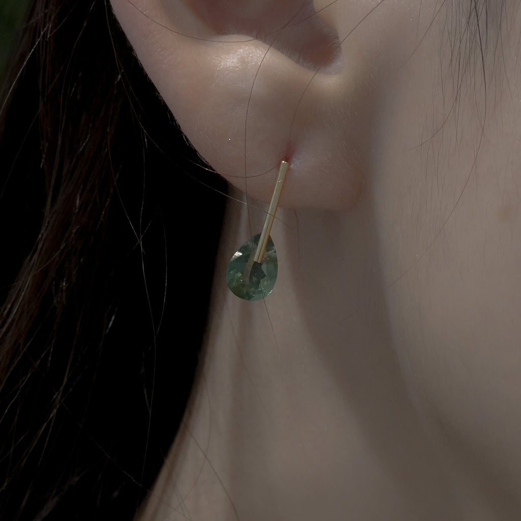 CANDY Green Apatite Pierced Earring