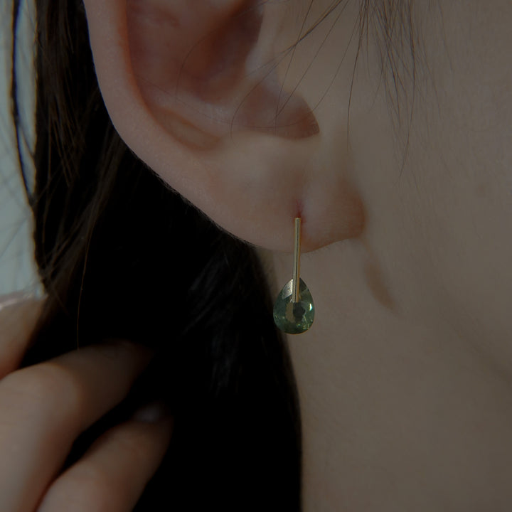 CANDY Green Apatite Pierced Earring