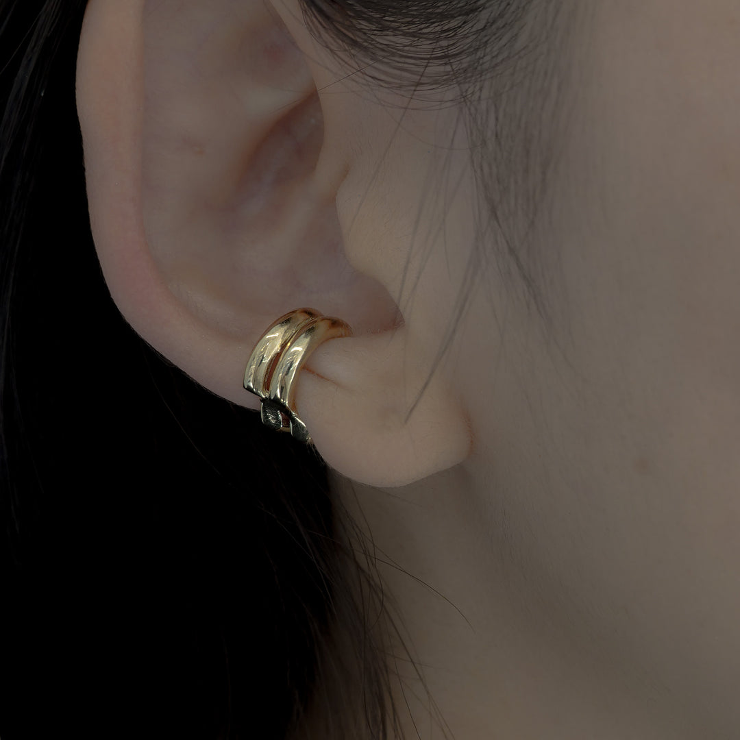 PETAL DROP EARCUFF