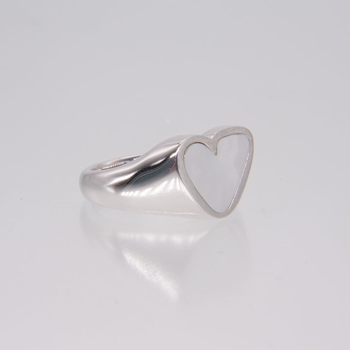 HEART STONE RING