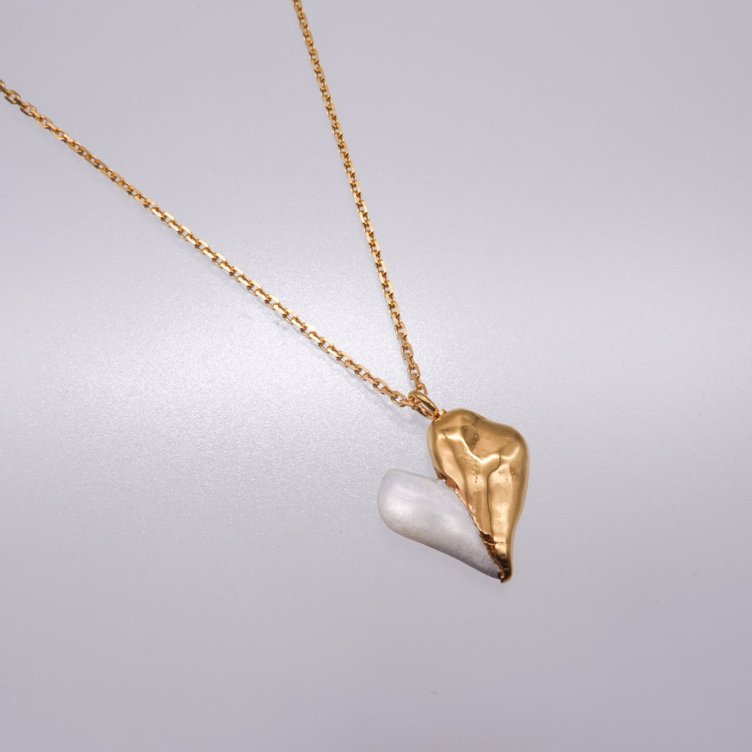 HEART PEARL NECKLACE