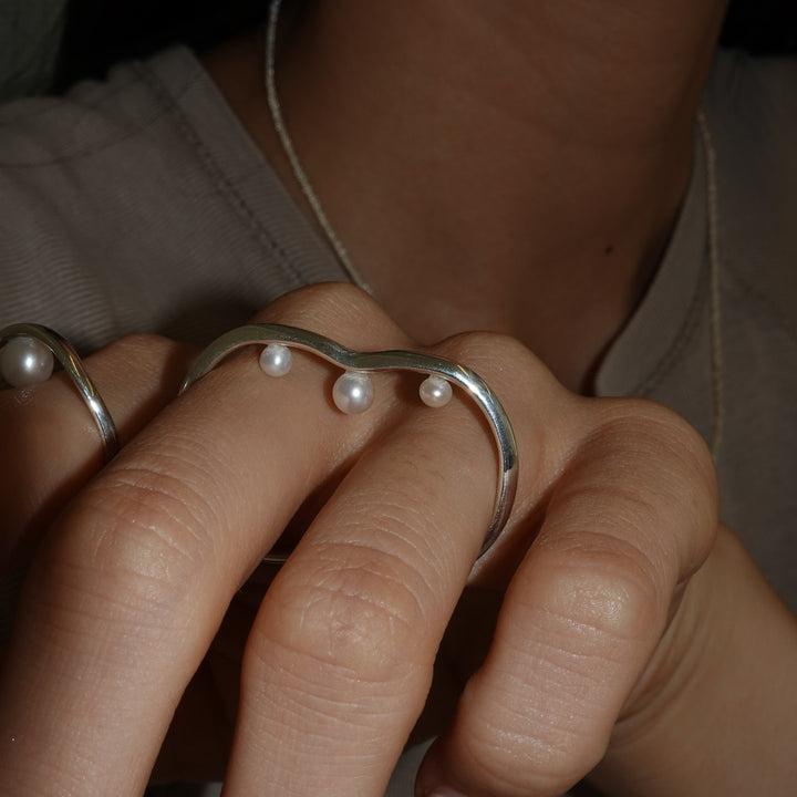 Pearl Double Finger Ring