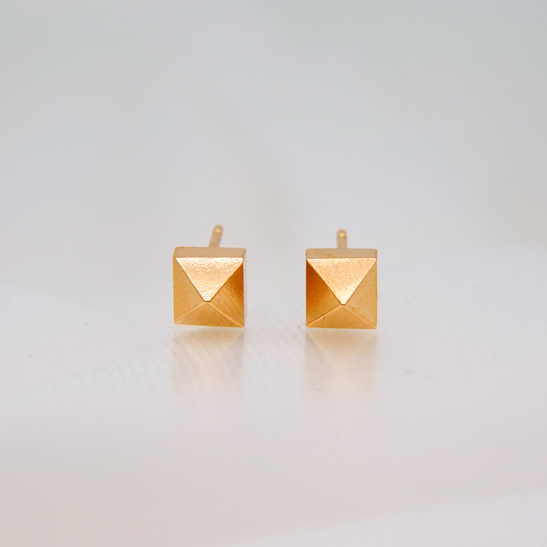 SPIKE PIN / Pierced - Gold