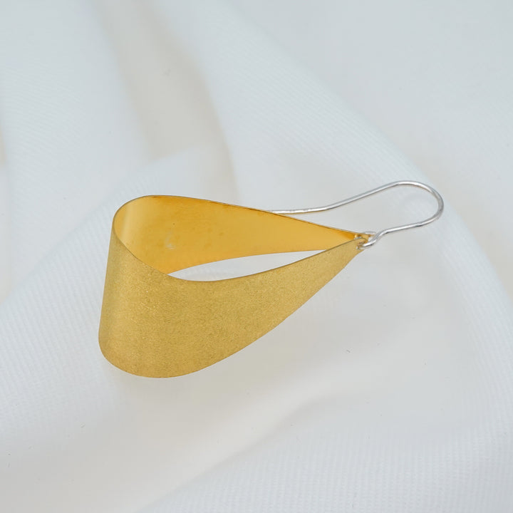 surface processing balloon motif earring(pierce)