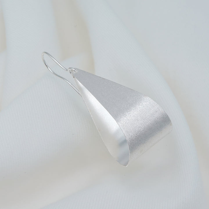 surface processing balloon motif earring(pierce)