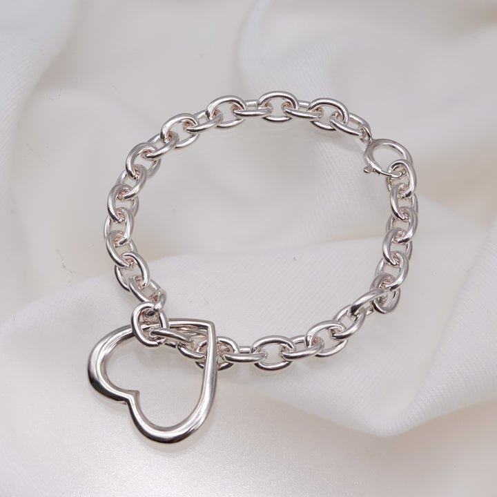 sv925 every Heart bracelet