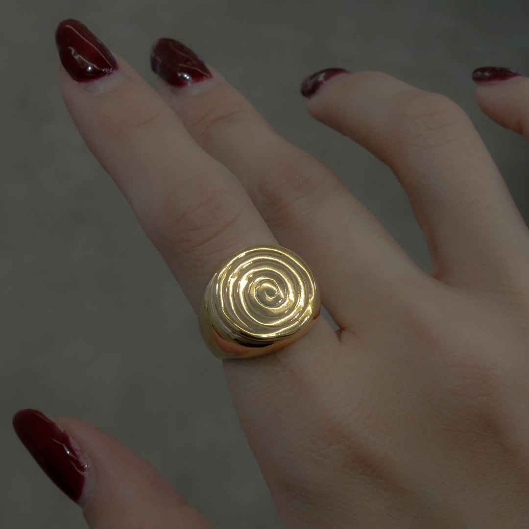 spiral signet ring