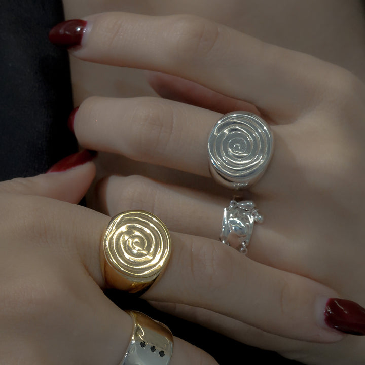 spiral signet ring