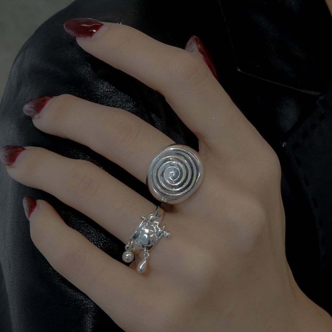 spiral signet ring