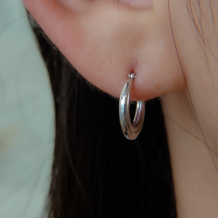 〈山〉シルバー年輪ピアス