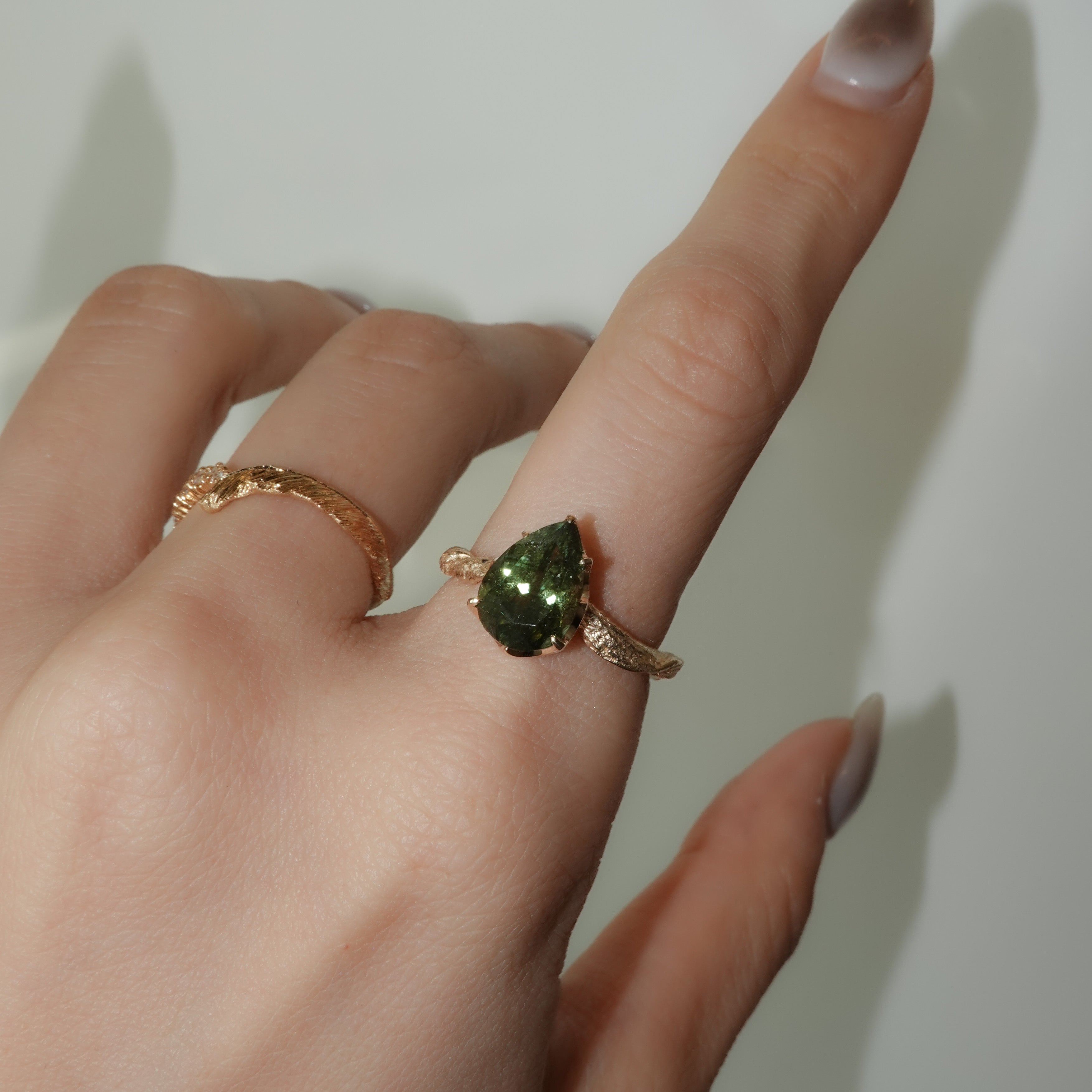 1705_ルドウィジャイトインペリドット – unigem