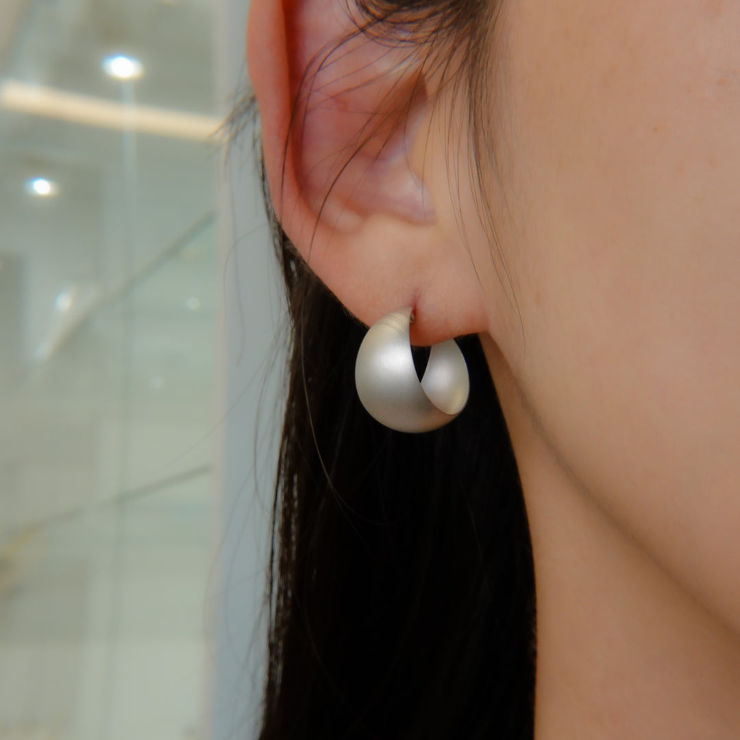 〈山〉 シルバー 霧フープピアス