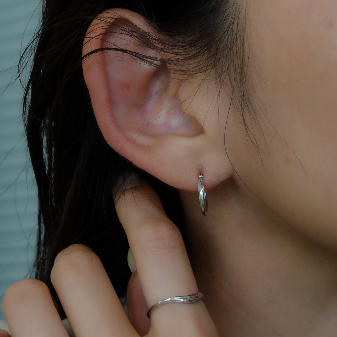 〈山〉シルバー年輪ピアス