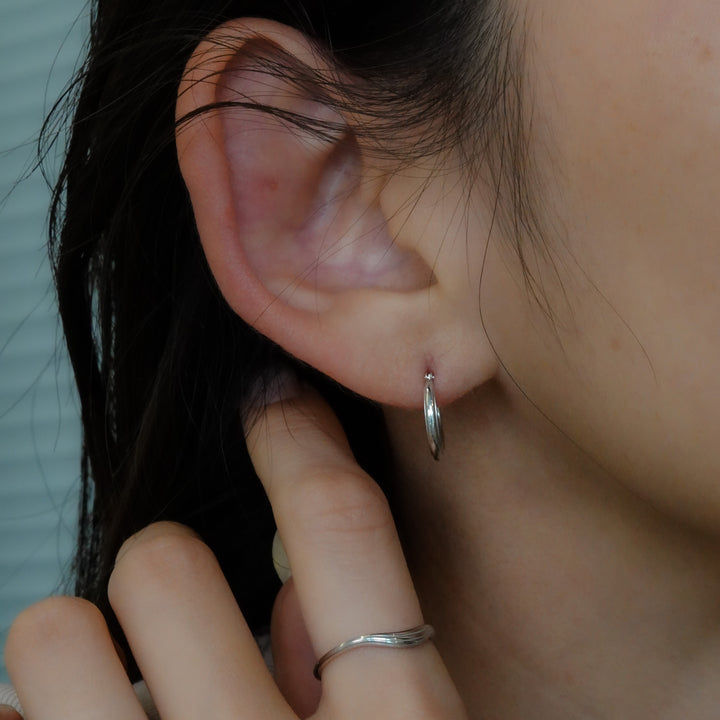 〈山〉シルバー年輪ピアス