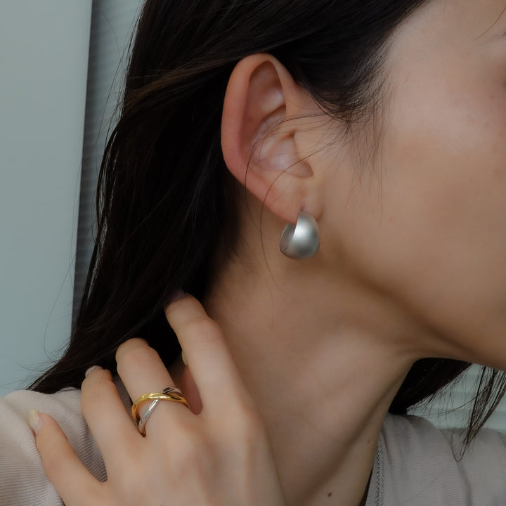 〈山〉 シルバー 霧フープピアス