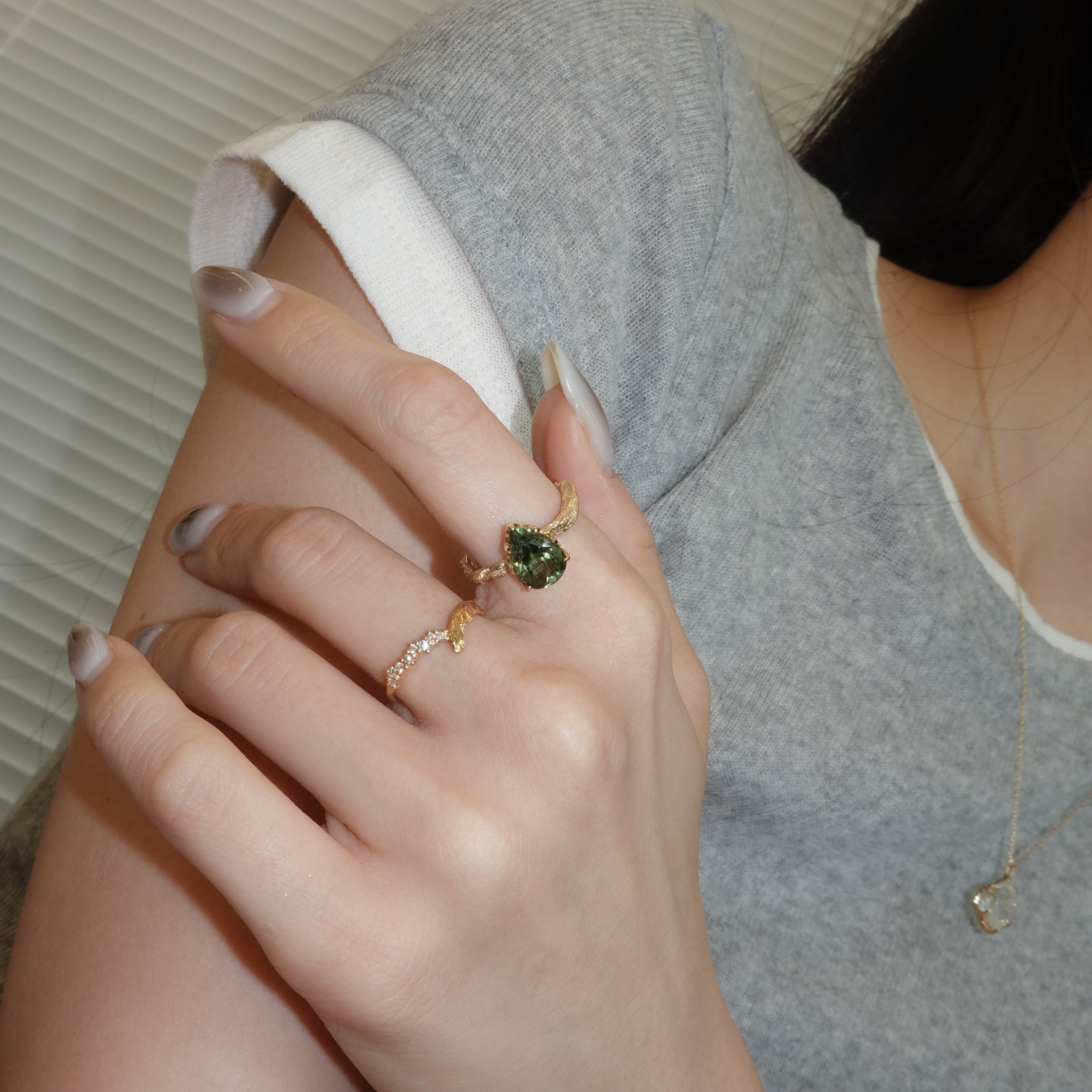 1705_ルドウィジャイトインペリドット – unigem