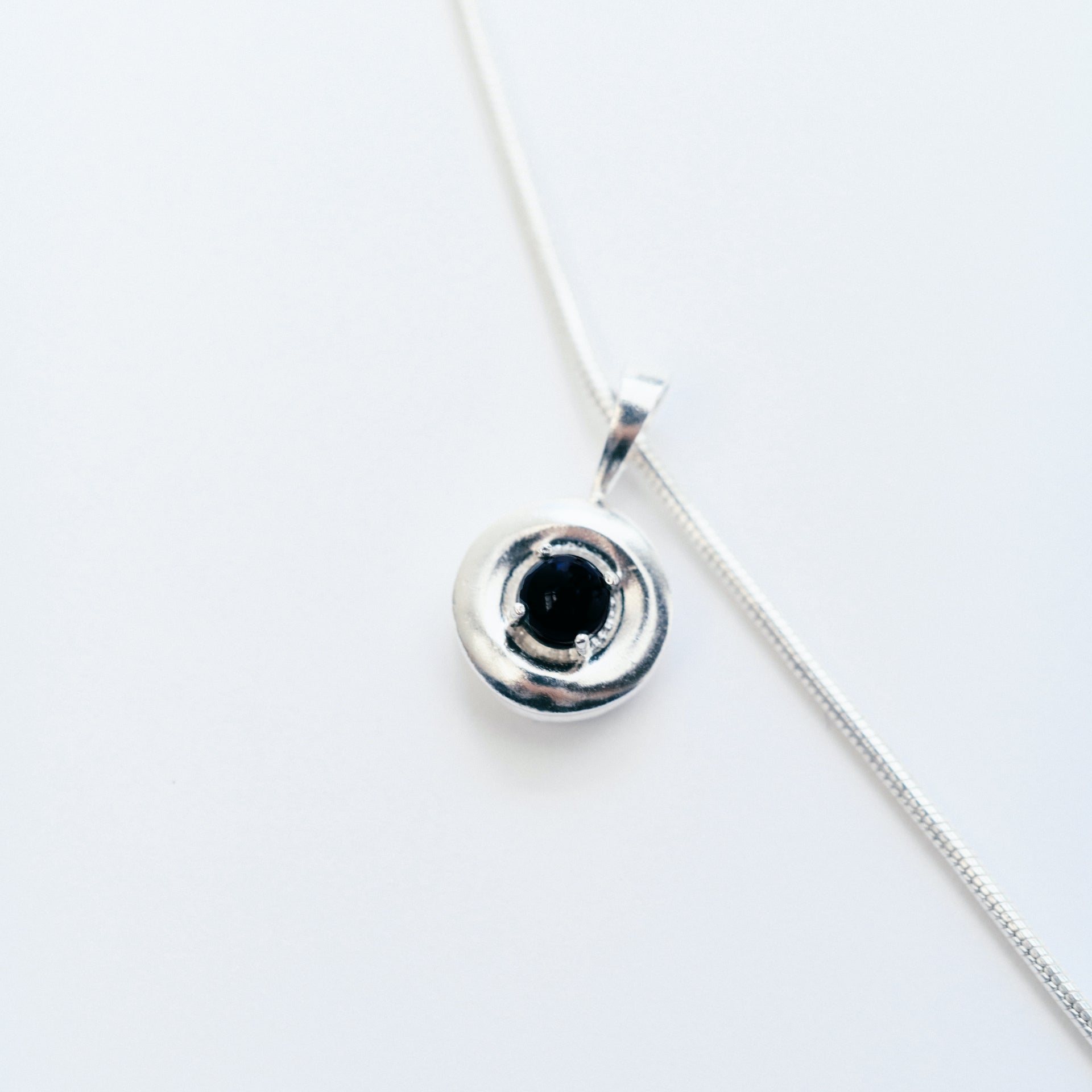 メーカー直送】Onyx Mini Ball Necklace – unigem