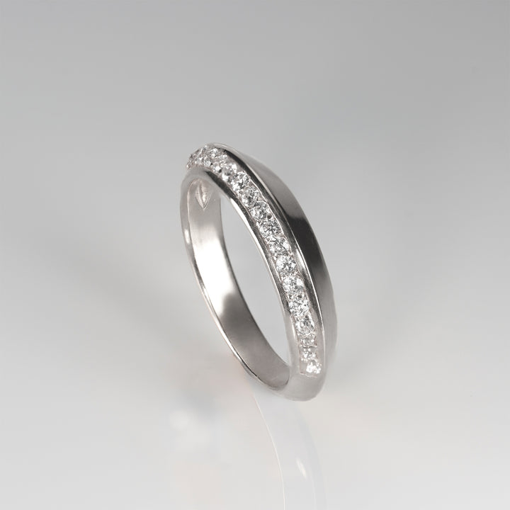 Prism Single Ray Ring -【Lab Grown Diamond】