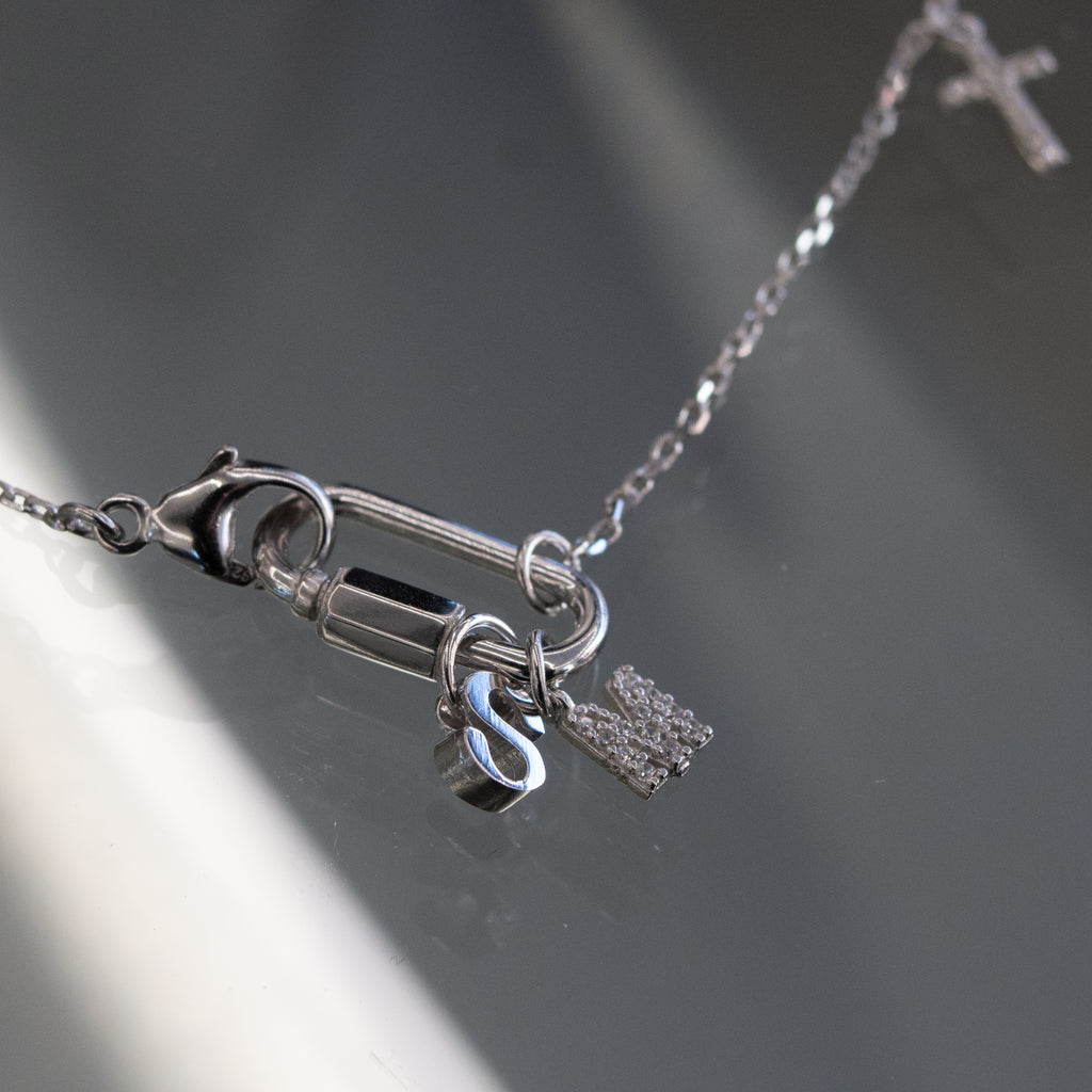 【期間限定 & 受注生産】ESSENTIAL INITIAL NECKLACE