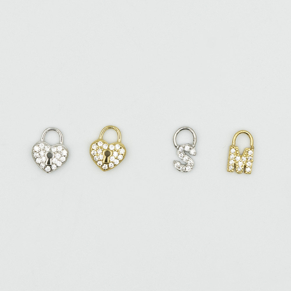 【期間限定 & 受注生産】ESSENTIAL SIGNATURE EARRING
