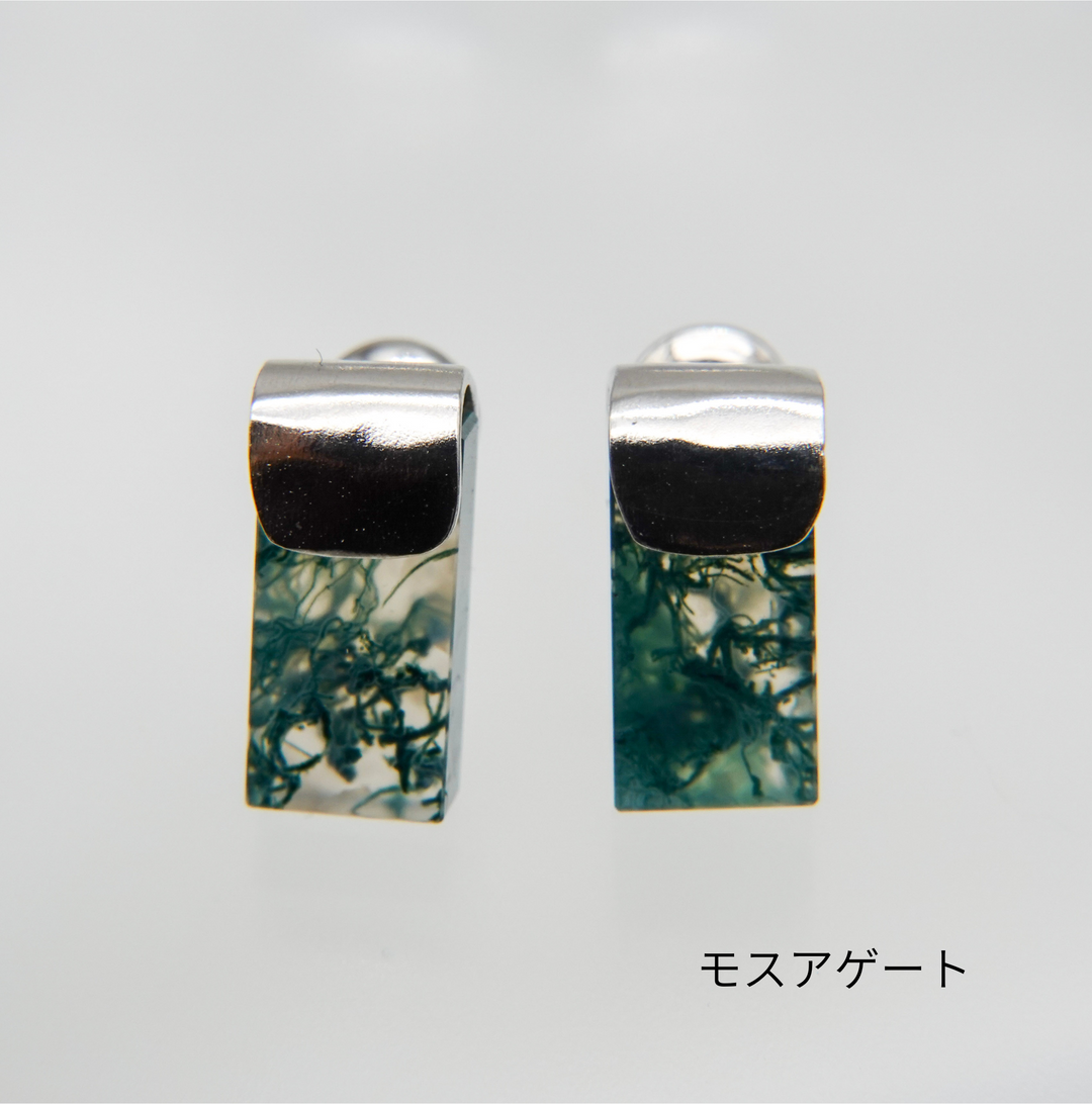 HASAMU pierced earrings gemstone square
