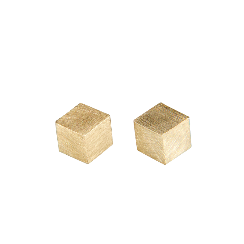 RANDOM cut Pierced earring M