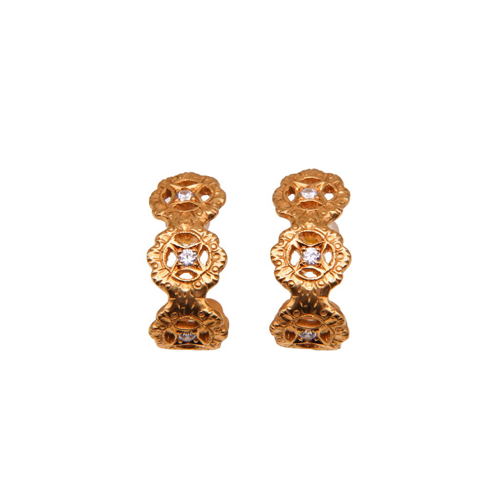 kudana-florentine-engraving-flower-pierced-earring – unigem